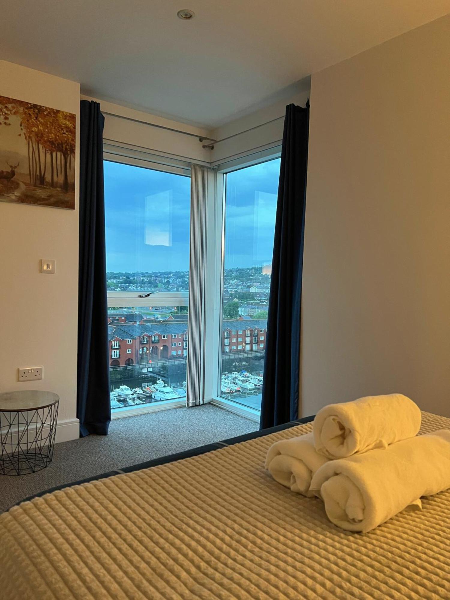 Marina Breeze Apartment *