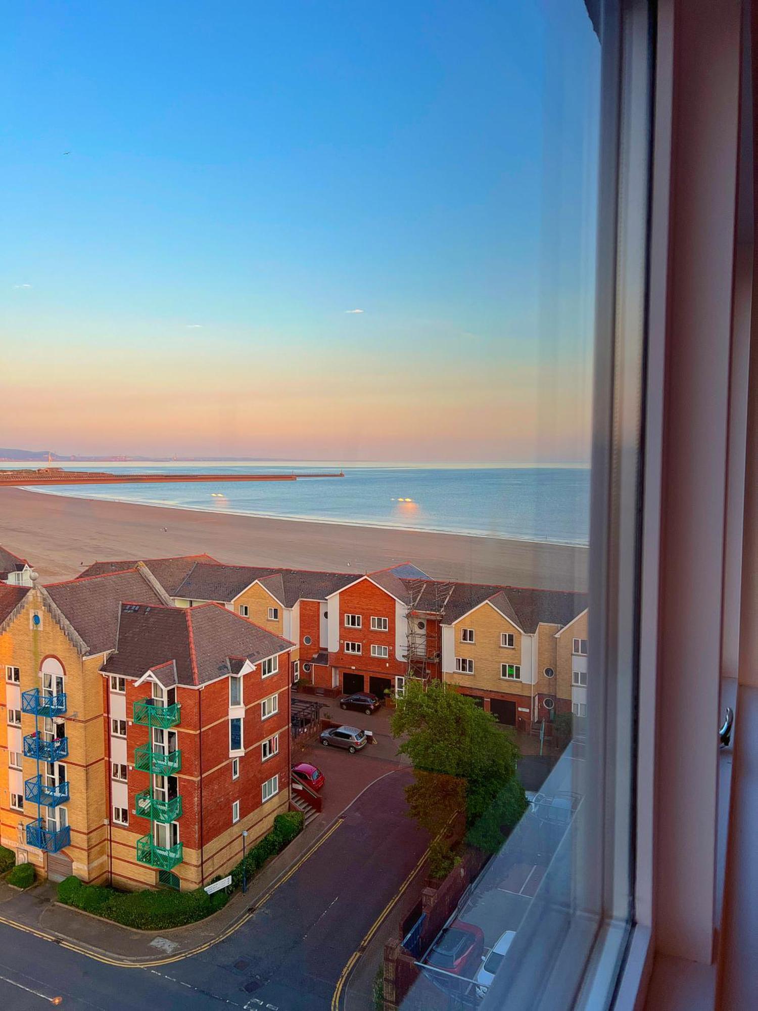 Marina Breeze Apartment Swansea